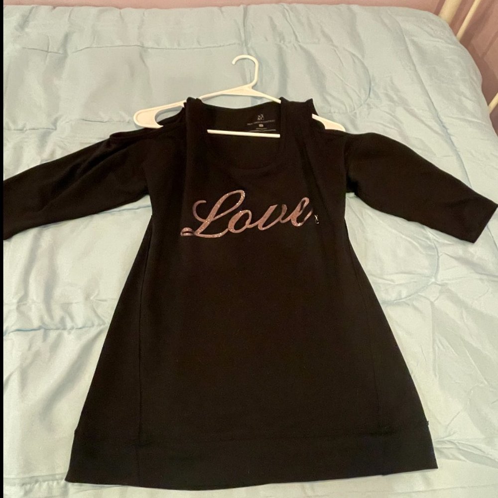 NY & CO long shirt cold shoulder size small